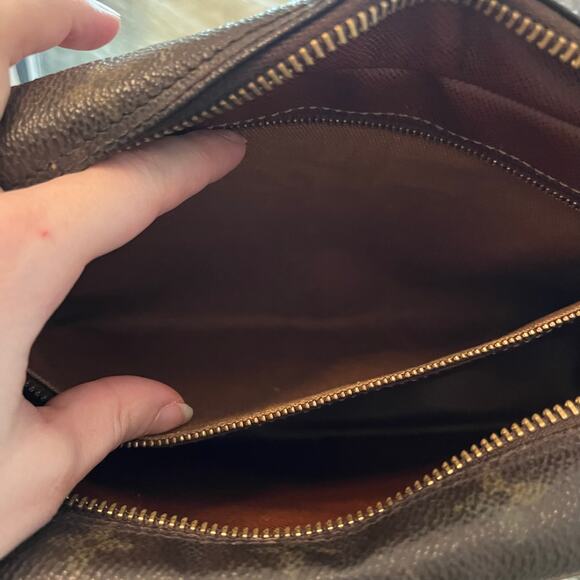 Vintage Trocadero Handbag Monogram Canvas 30 - Picture 10 of 12